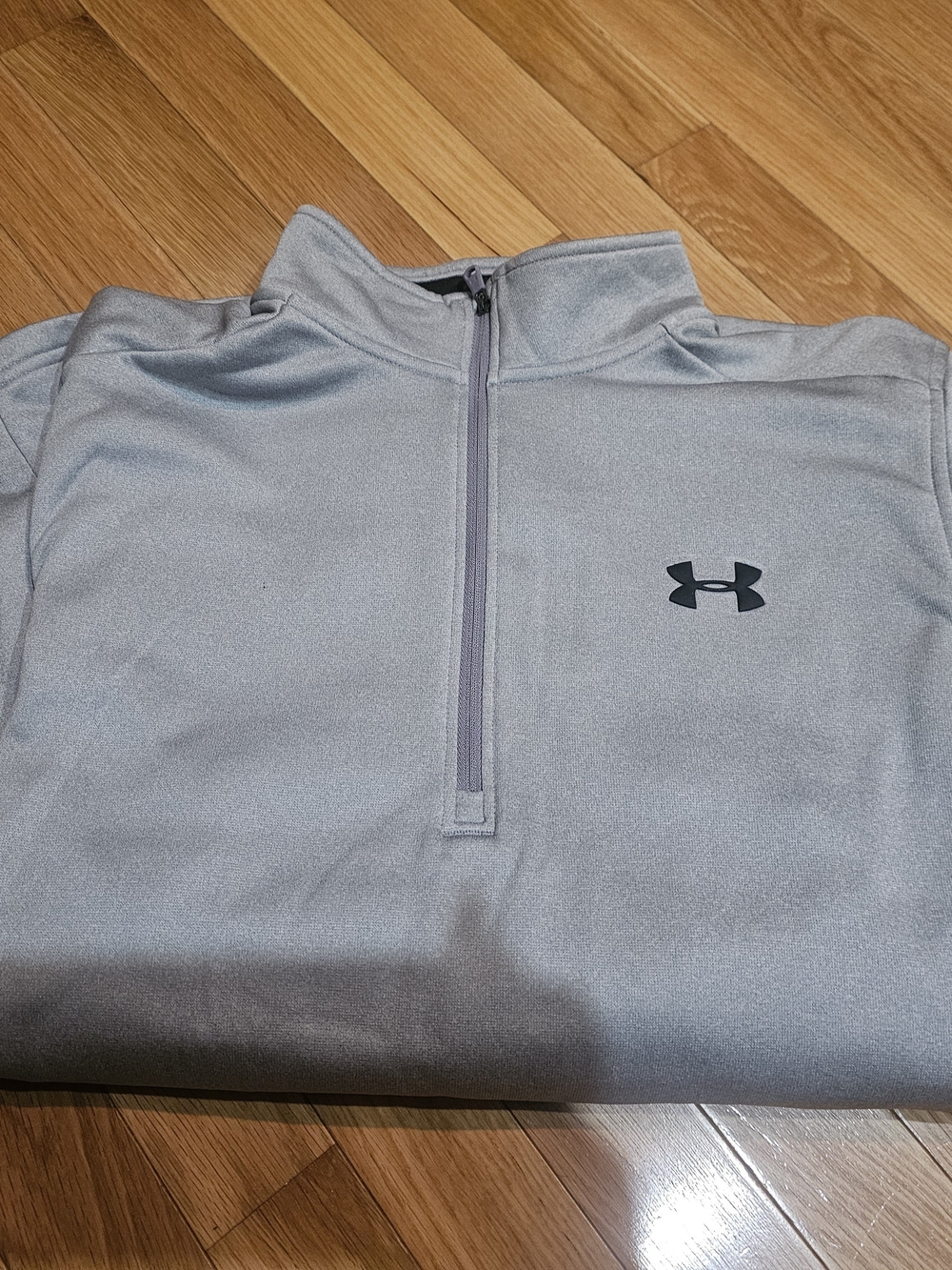 Under Armour Light Gray Quarter-Zip Pullover with Black Logo Large